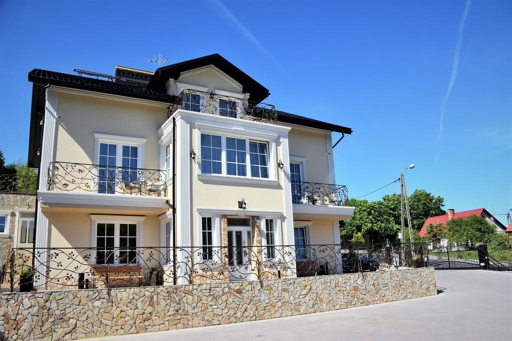 Willa Różana - Apartamenty i Pokoje Gościnne Sandomierz Exterior foto