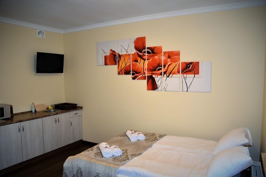 Willa Różana - Apartamenty i Pokoje Gościnne Sandomierz Exterior foto